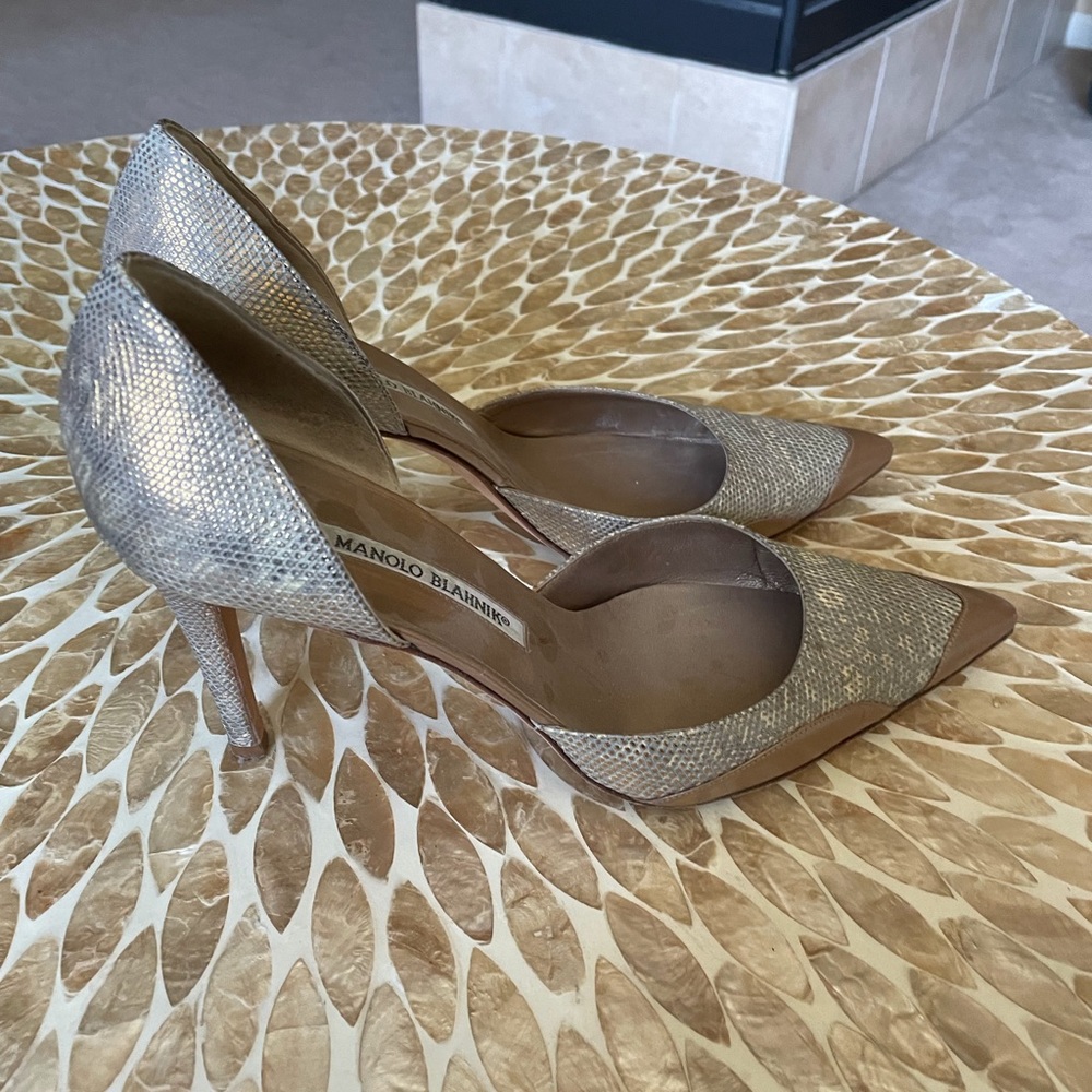 Manolo Blahnik pumps size 9.5